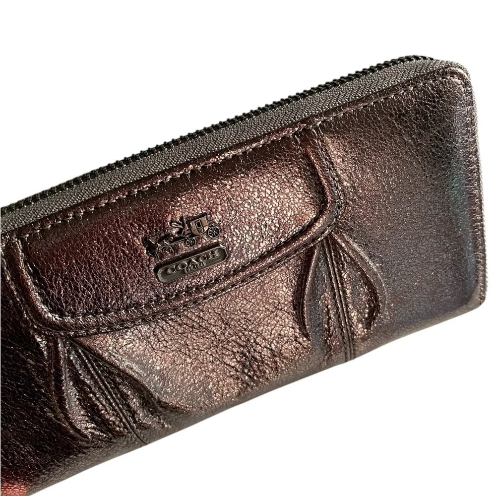 Coach New Madison Gunmetal Pewter Metallic Accordion Zip Around Wallet NWOT